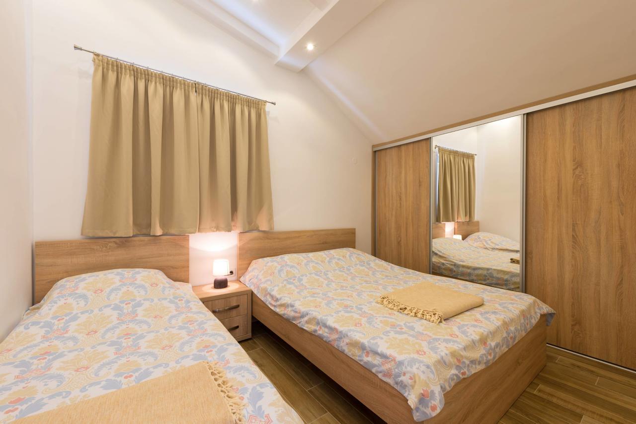 42° North Apartments ติวัต ภายนอก รูปภาพ